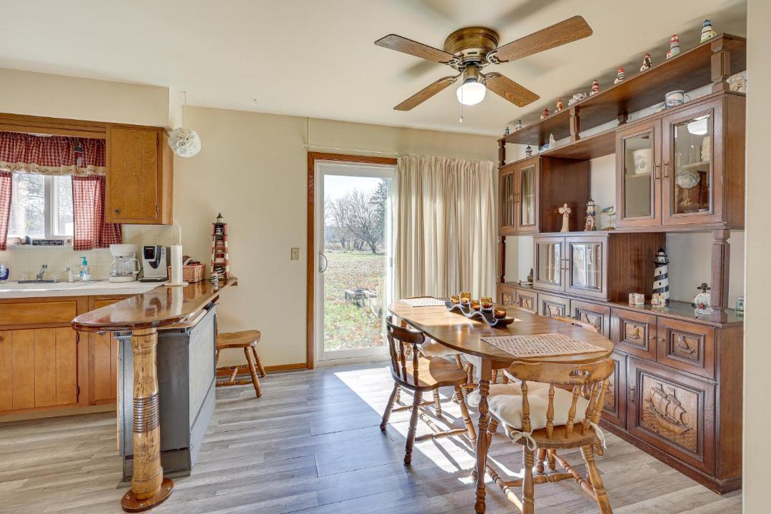Photo of Livingroom in New Franklin