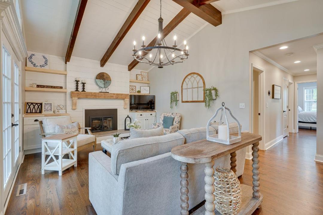 Photo of Livingroom in Powell