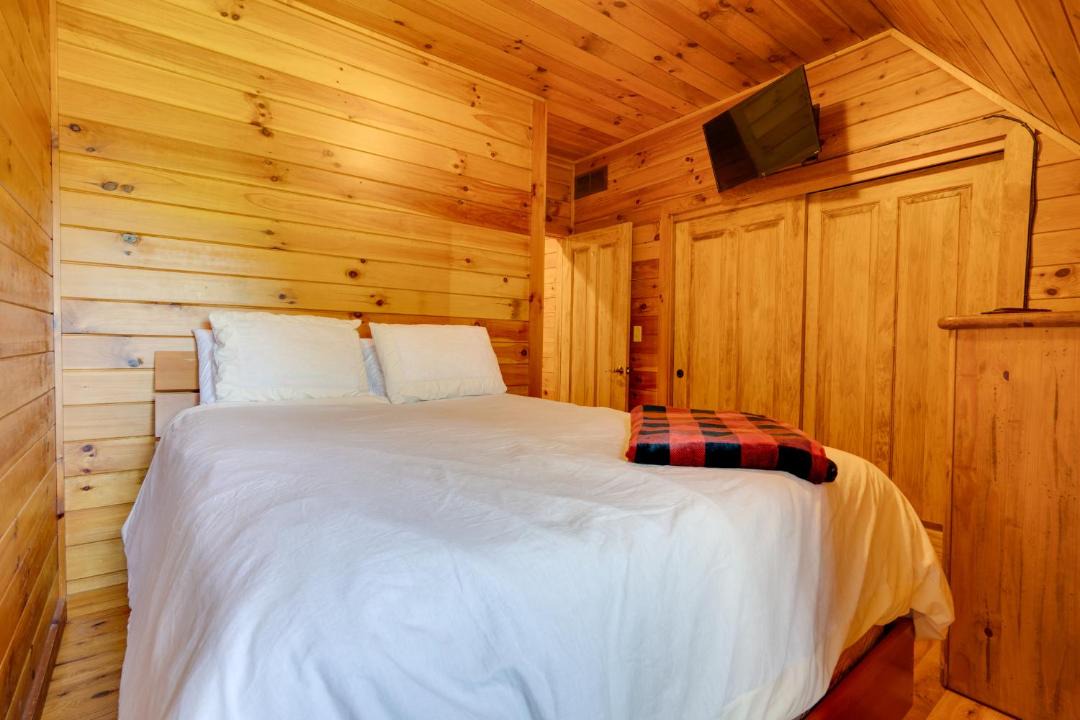 Photo of Bedroom in Walhonding
