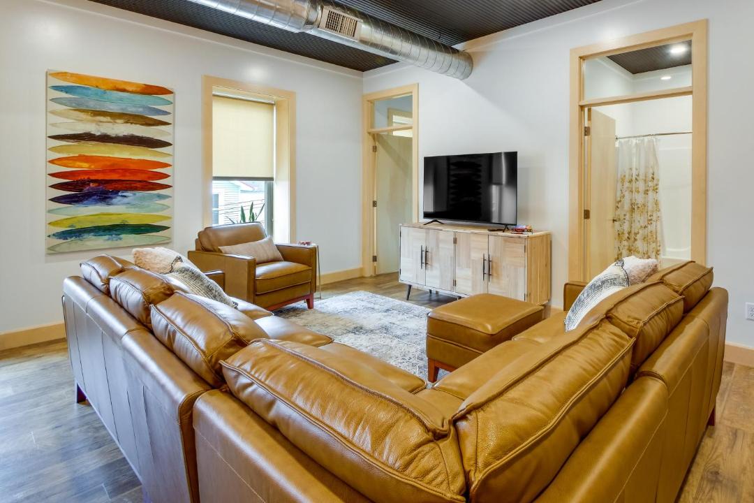 Photo of Livingroom in Millersburg