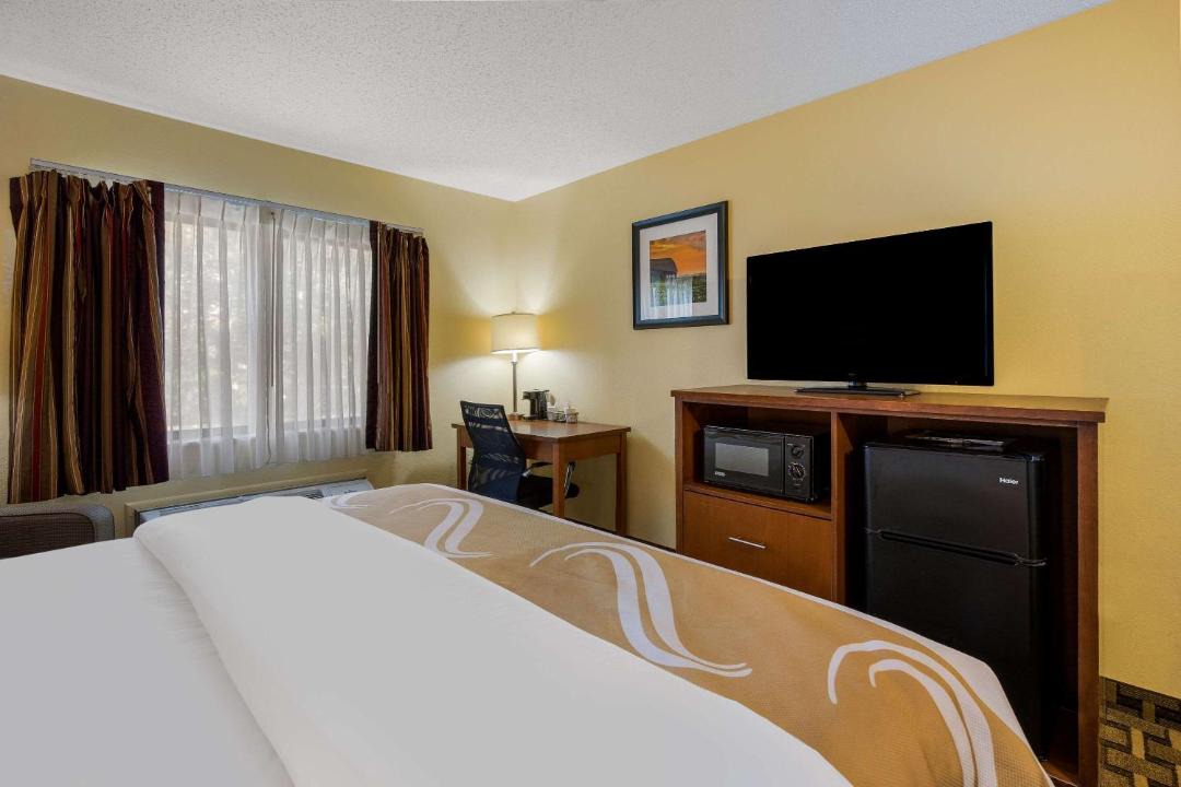 Photo of Bedroom in Ashland