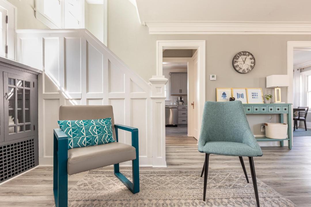 Photo of Livingroom in Highland Square