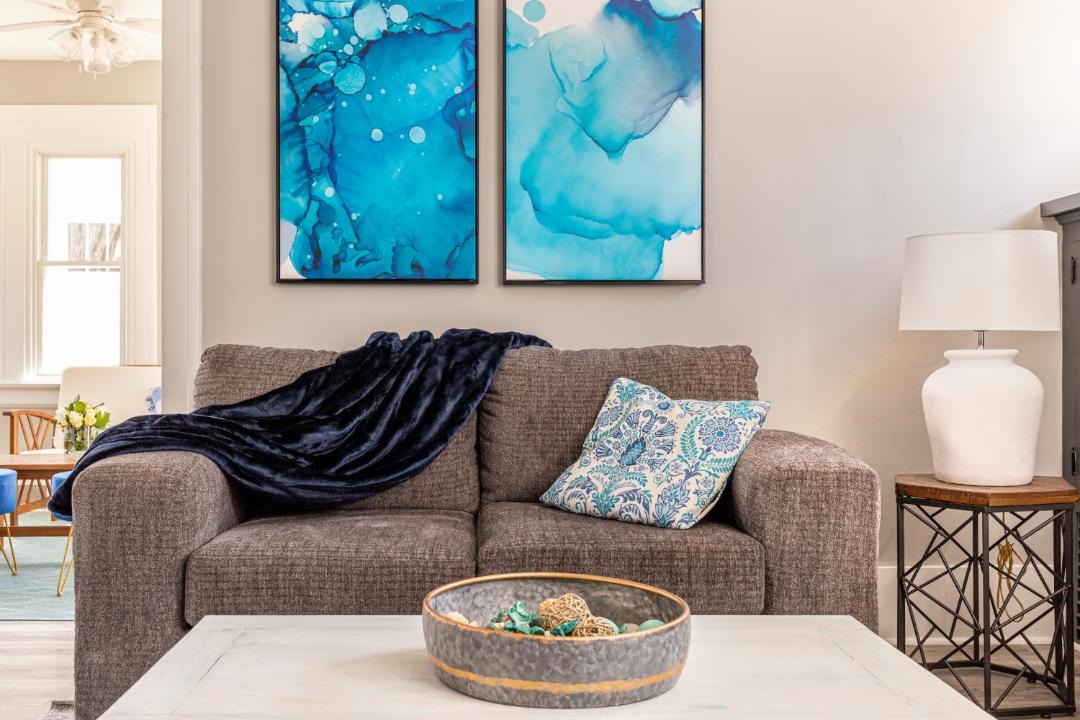 Photo of Livingroom in Highland Square
