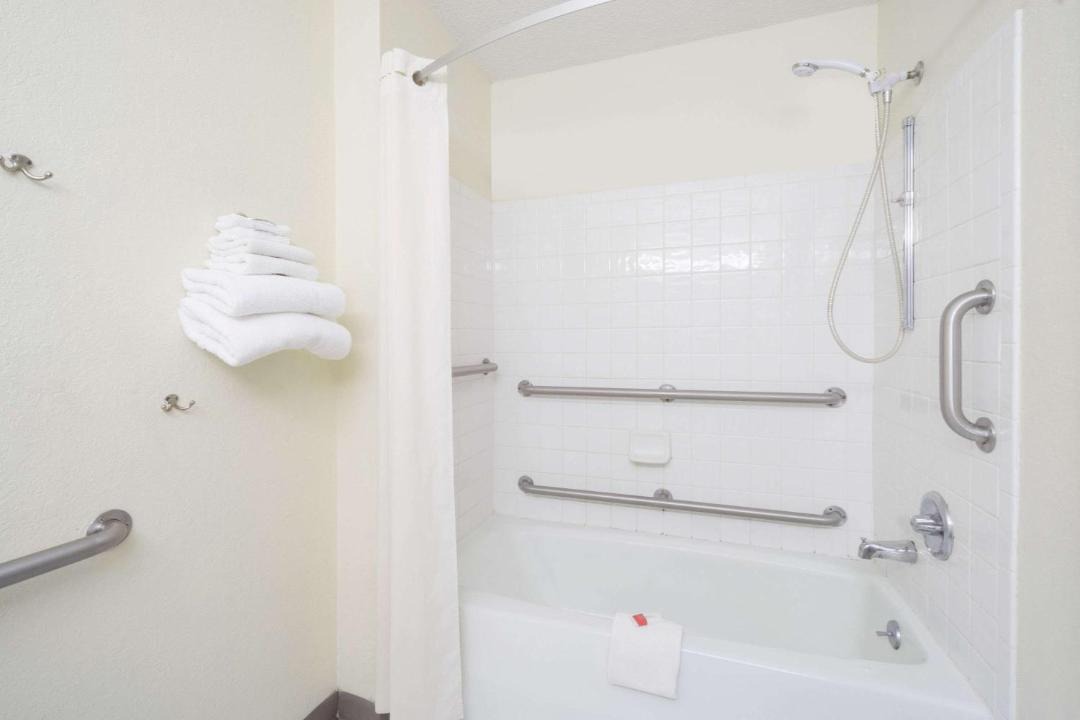 Photo of Bathroom in Zanesville