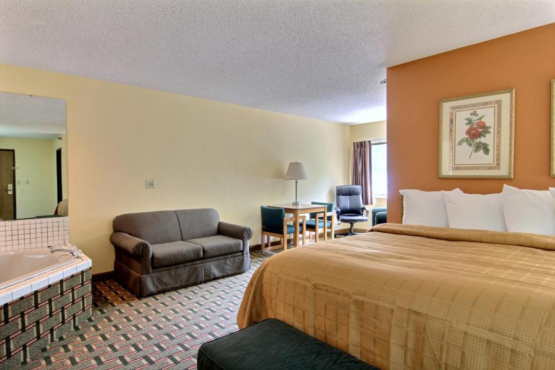 Photo of Bedroom in Ashland