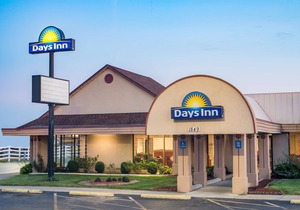 Days Inn by Wyndham Grove City Columbus South