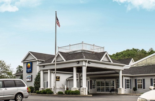 Bellville Hotel | Comfort Inn Splash Harbor