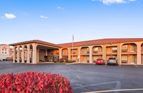 Grove City Hotel | Best Western Executive Inn