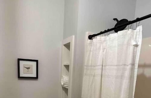 Granville South Apartment | New! 2bd rm/3 bed wooded cottage